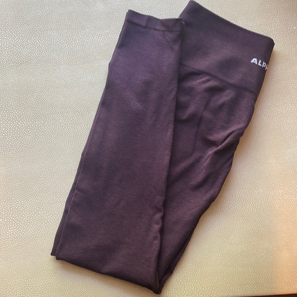 Alphalete amplify leggings purple